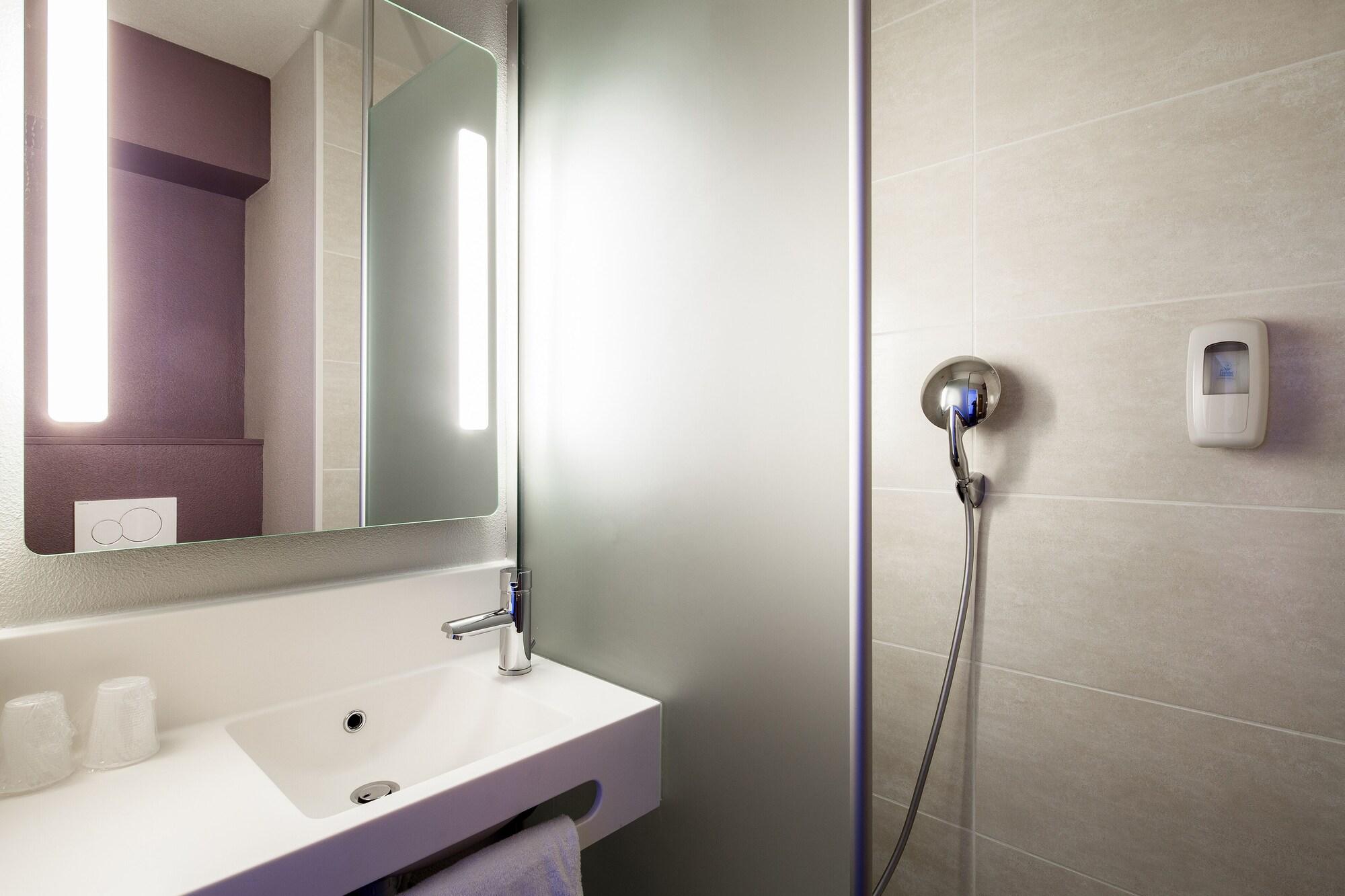 B&B Hotel Nantes Atlantis Le Zenith แซ็ง-เตร์แบล็ง ภายนอก รูปภาพ